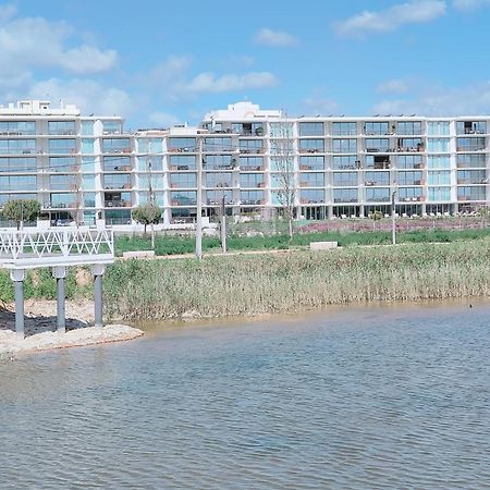 Bayline- Beachfront And Pool Armação de Pêra Eksteriør billede